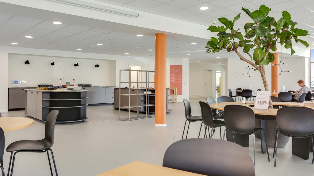 Lyse og moderne kontorer i hjertet af Lautrupparken