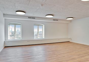 990 kvm veludnyttet kontor på 4. sal