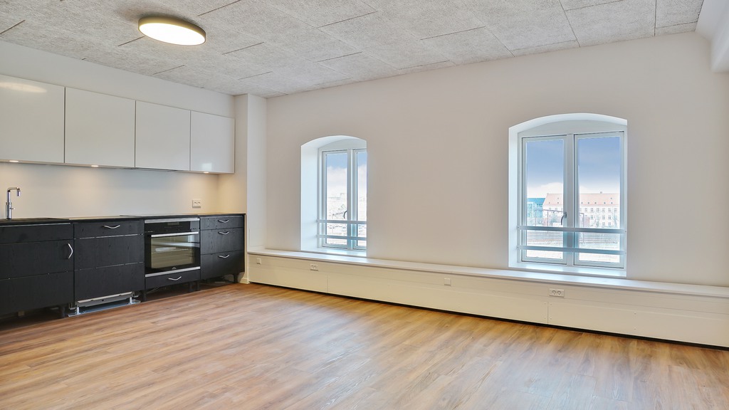 Inspirerende og lyst kontor på 5. sal i Roskilde